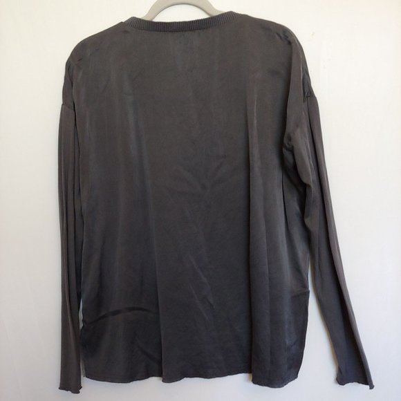 Go Silk 100% gray black silk long sleeve raw hem v-neck tunic medium - Picture 9 of 11